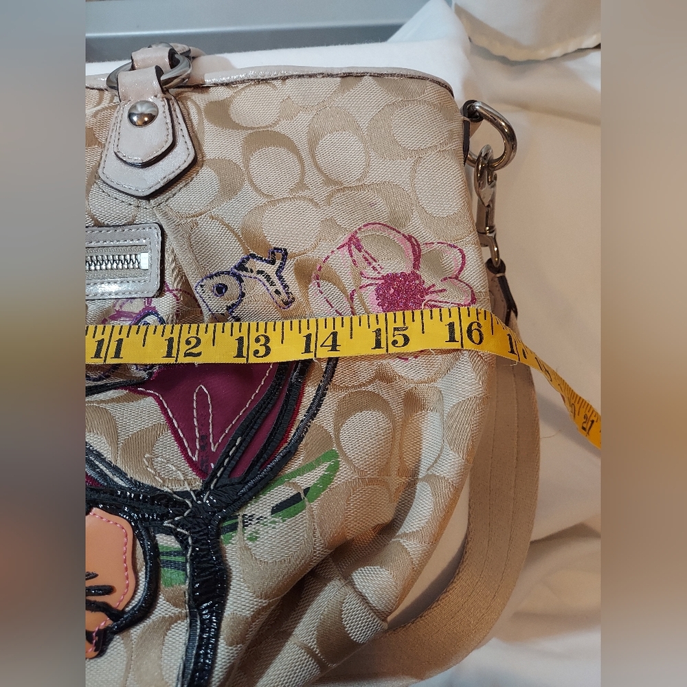 Coach Poppy Petal Signature Highlight Shoulder Bag GUC - Picture 9 of 13